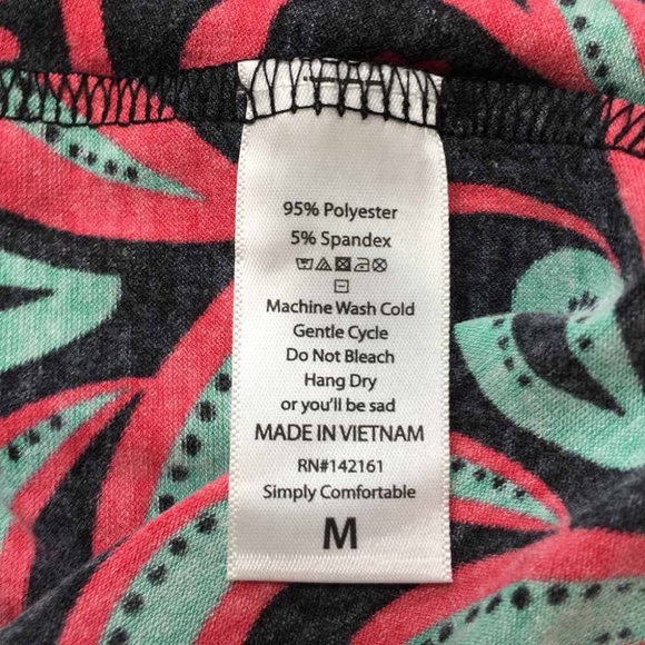 LuLaRoe Irma Tunic Top Short Sleeve Shirt - Picture 5 of 5